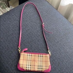 Burberry crossbody/clutch